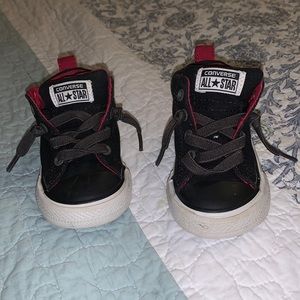 Converse infant size 4